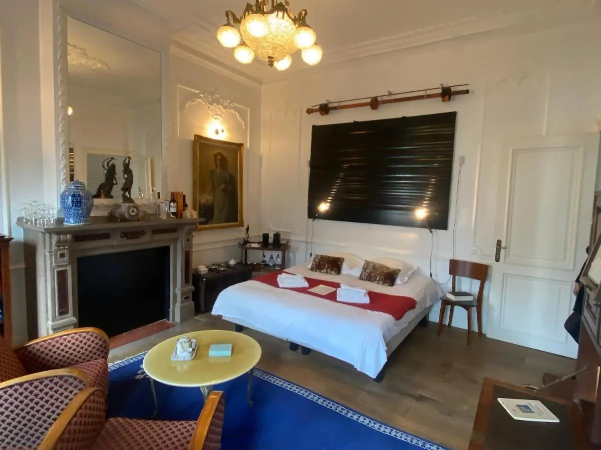 The Museum - Au Lit, Jerome! Bed and Breakfast Αμβέρσα Βέλγιο